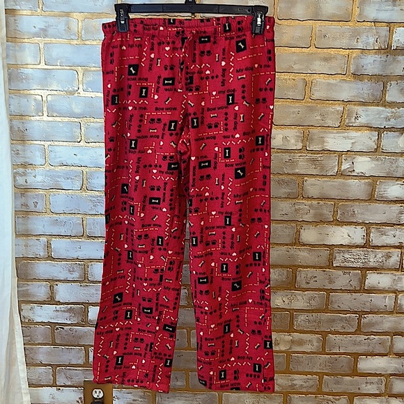 Taylor Marcs Red Graphic Print Dog Lover Flannel Pajama Set, Women’s Size Small. - Picture 4 of 6